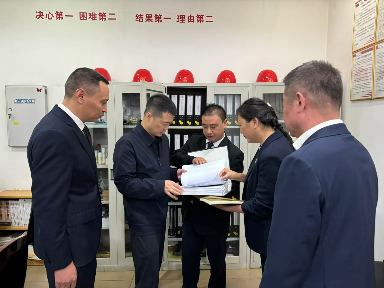 省尊龙凯时集团党委书记、董事长游勇国庆节期间调研督导旗下酒店经营及安全生产工作